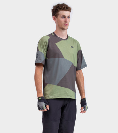 Kurzarm Trikot Mann Swedish Camo