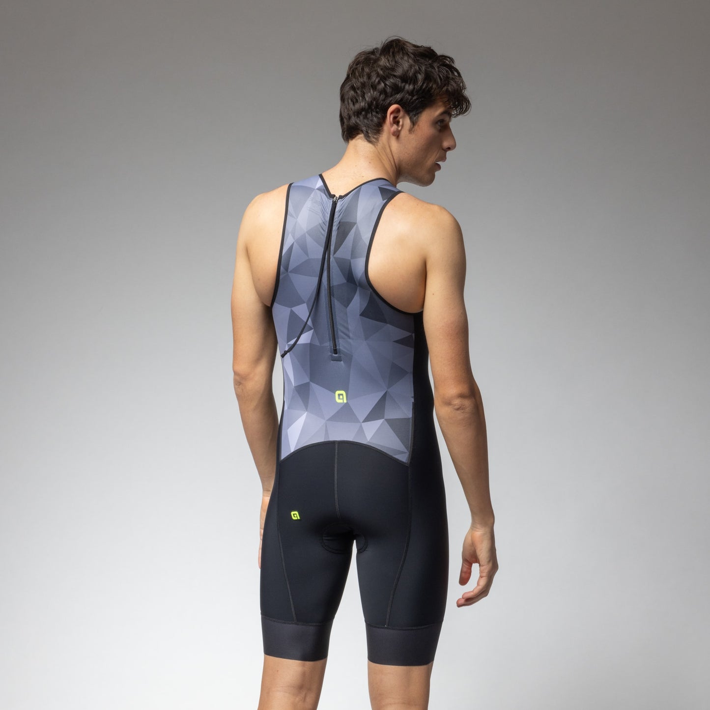 Einteiler Mit Reissverschluss Auf Der Rückseite Mann Triple