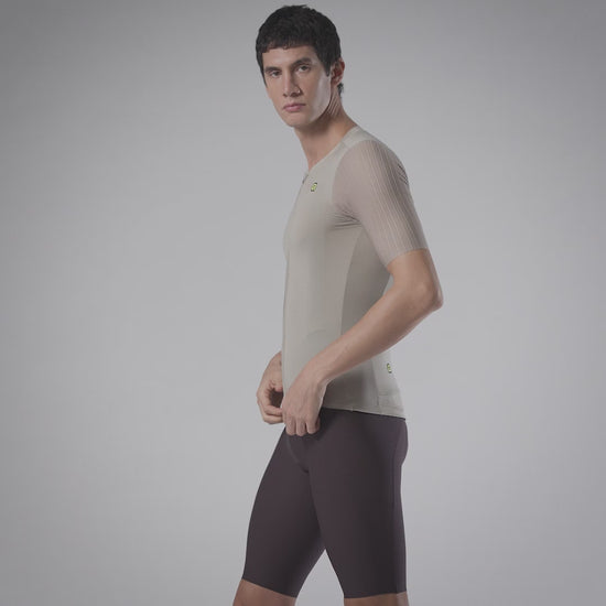 L26101844_EARTY-STYLE_MAN_ALE_SS26_1-1