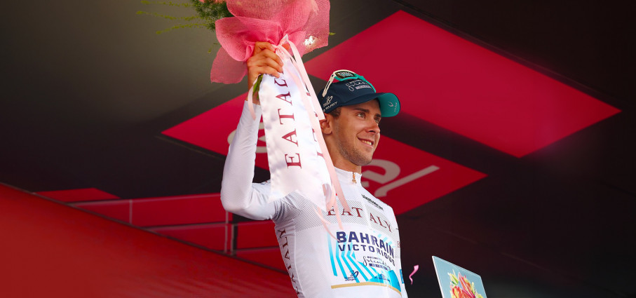 Antonio Tiberi in maglia bianca al Giro d’Italia
